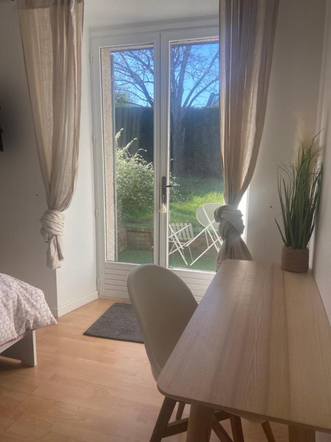 Superbe Chambre Lägenhet Vauhallan Exteriör bild